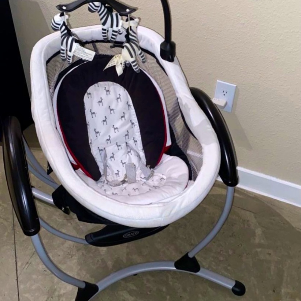 Electric  Baby swing/ Rocker and Bassinet